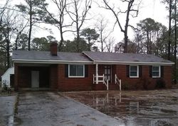  Edgehill Dr