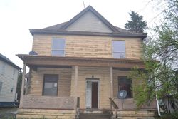  E Highland Ave
