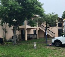  Nw 119th St Apt 201