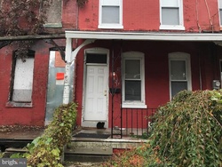  N Holly St