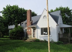  Locust St