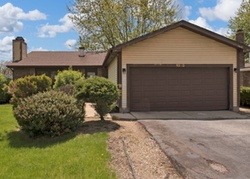 Regency Grove Dr, Darien - IL
