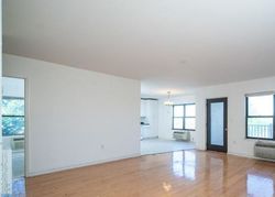  Bergenwood Ave Apt 20