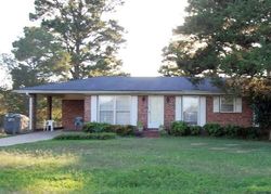  Lakeview Dr