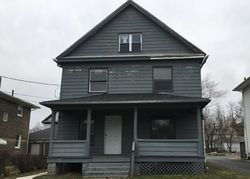  Robbins Ave