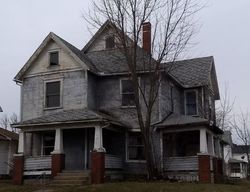  W Jefferson St