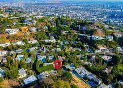  3/8 N Doheny Dr