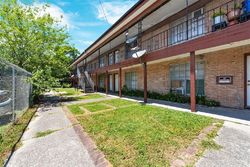  Golfcrest Blvd Apt 12
