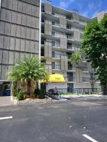  W Country Club Dr Apt