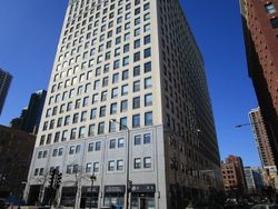  S Michigan Ave Apt 13