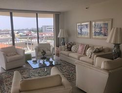  S Bayshore Dr Apt 10a