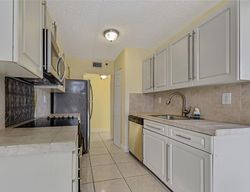  Collins Ave Apt 20b