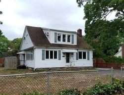 Woodlawn Ave