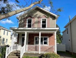  E Seneca St