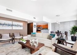  Biscayne Blvd Apt 460