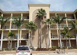  E Houston St # 1402