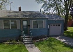  E Garfield St