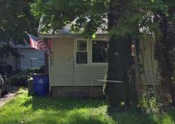 Lakeview Dr