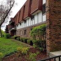  N Lovers Lane Rd Unit