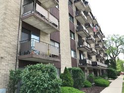  Des Plaines Ave Apt 3