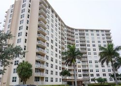  N Ocean Blvd Apt 305