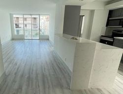  Indian Creek Dr Apt 4