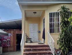  E 20th St