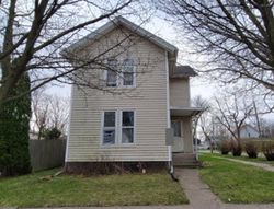  E Maumee St