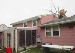  E Oak Ave