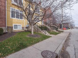  E 11th St