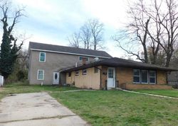  E Oak Ave