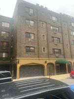  W Saint James Pl Apt 