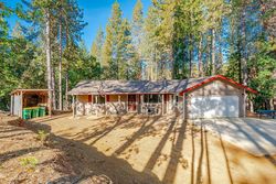  Log Cabin Ln