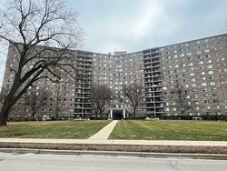  N Kedzie Ave Apt 812