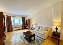  N Broadway Apt 2l