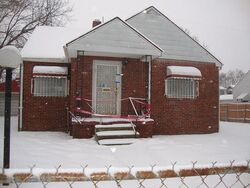  E Pulaski Ave