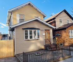  E 51st St