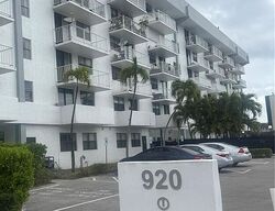  Ne 169th St Apt 404