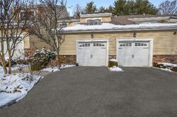  Villas Cir