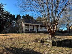 Charlotte Dr