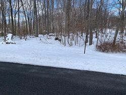  E Mountain Rd N