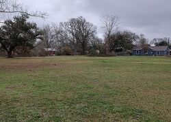  Ridgewood Dr