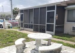 Lincoln St Apt 2