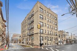 44th St Apt 9