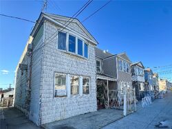  106th St # 2