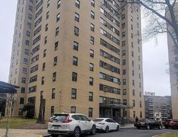 Fordham Hill Oval Apt