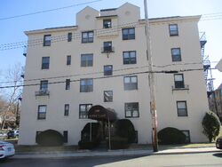  Alpine Pl Apt 3c