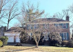 Locust Ln