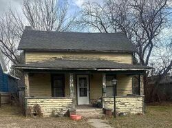  Laramie Ave