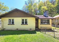 98th St, Charleston - WV